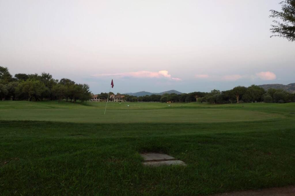 Pecanwood Estate Luxury Villa 5 Bedrooms With Pool Hartbeespoort Extérieur photo