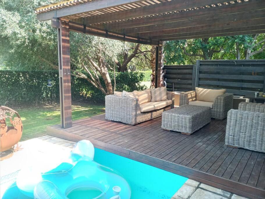 Pecanwood Estate Luxury Villa 5 Bedrooms With Pool Hartbeespoort Extérieur photo